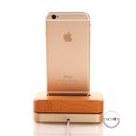 استند شارژ آیفون Bamboo Wooden Aluminum iPhone Charging Stand - Image 4
